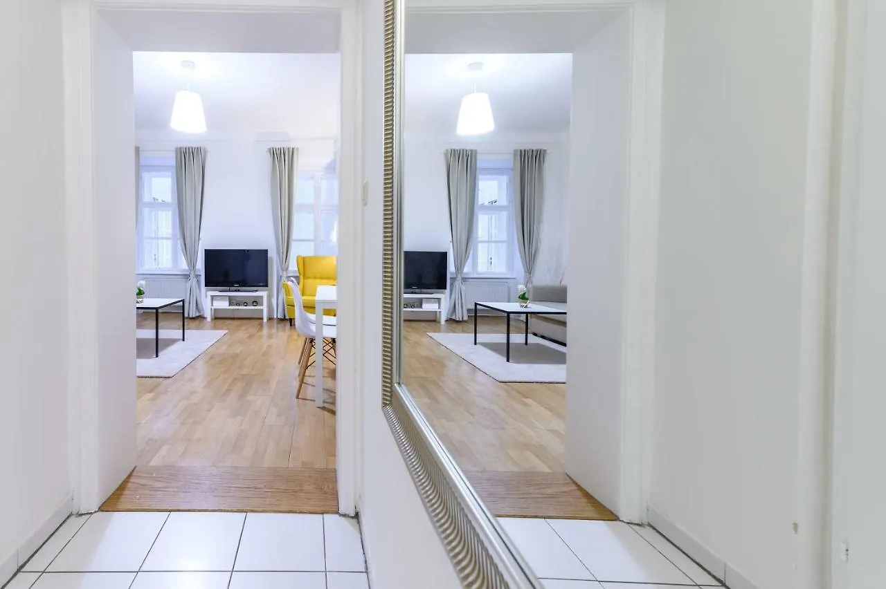 Beautiful Inner City Apartment Vienna Austria