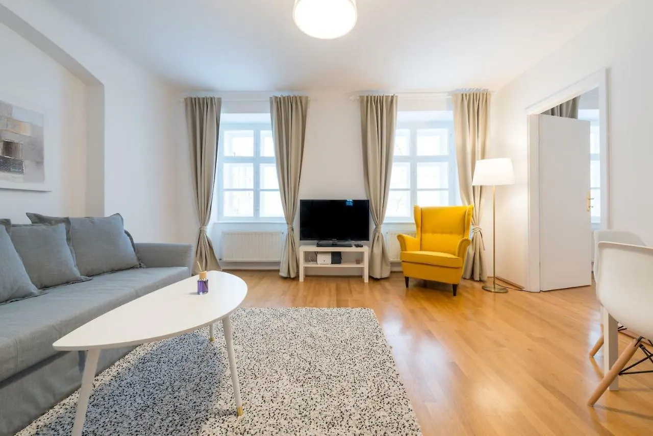Beautiful Inner City Apartment Wien