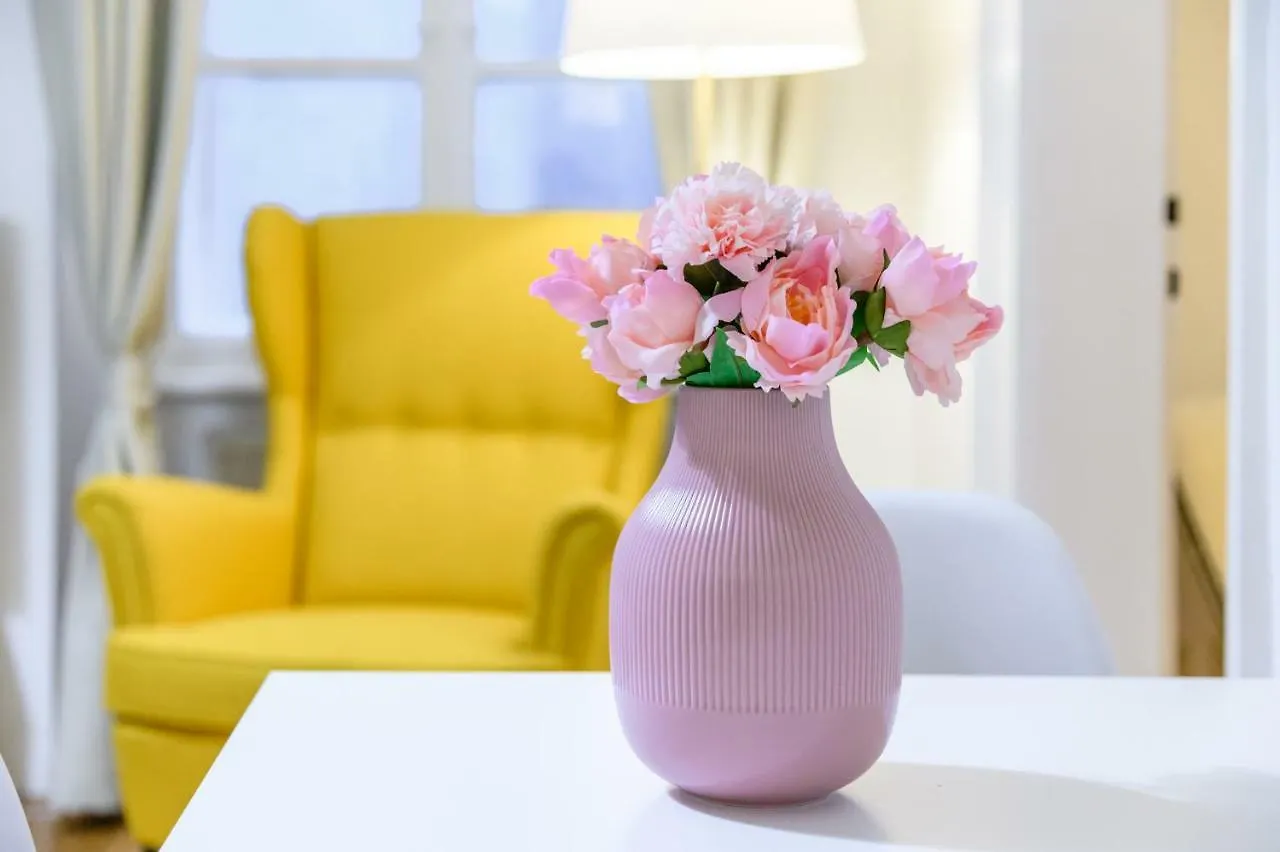 Beautiful Inner City Apartment Wien